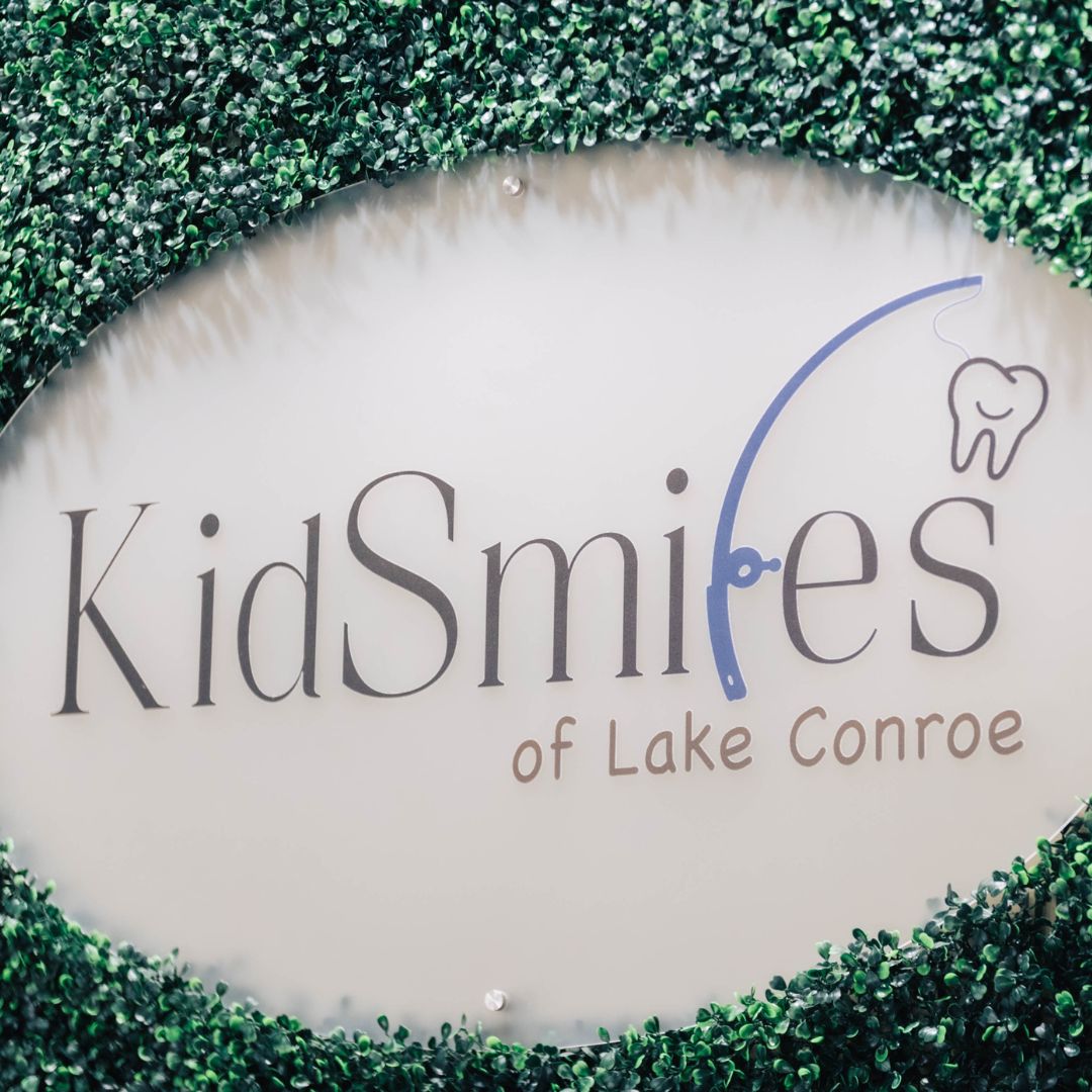 Lobby Logo | Pediatric Dentist Conroe